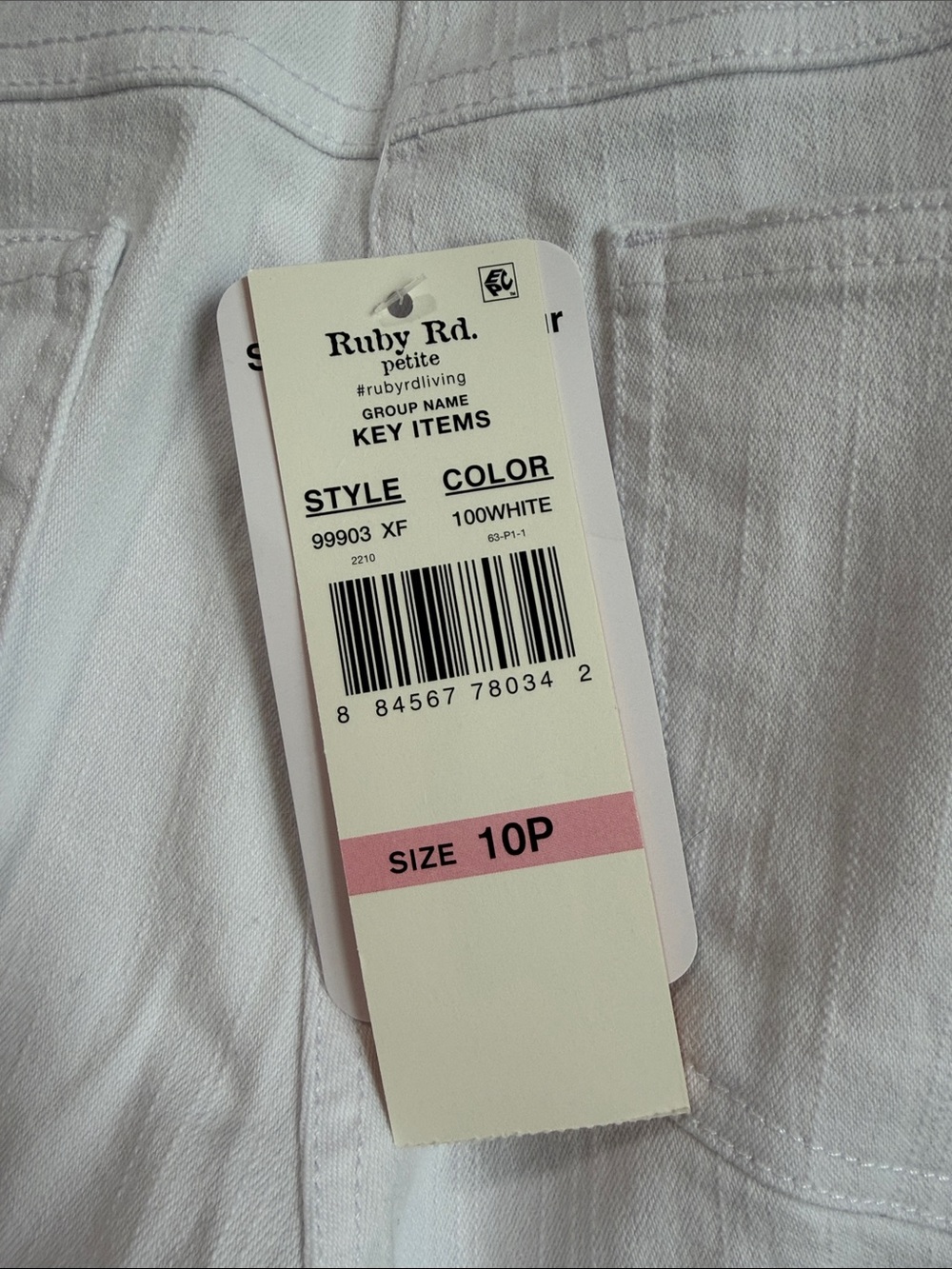 Ruby Rd. White Skinny Pants - Picture 7 of 9